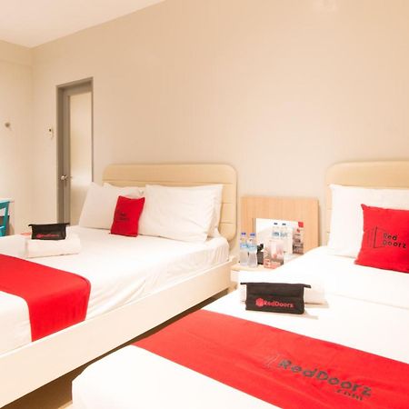 Reddoorz @ General Segundo Avenue Laoag Hotel Buitenkant foto