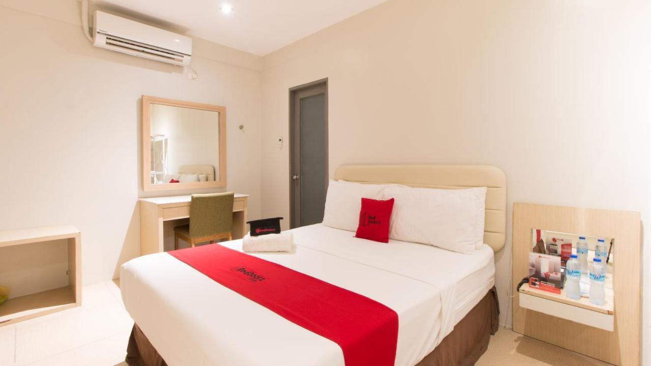 Reddoorz @ General Segundo Avenue Laoag Hotel Buitenkant foto