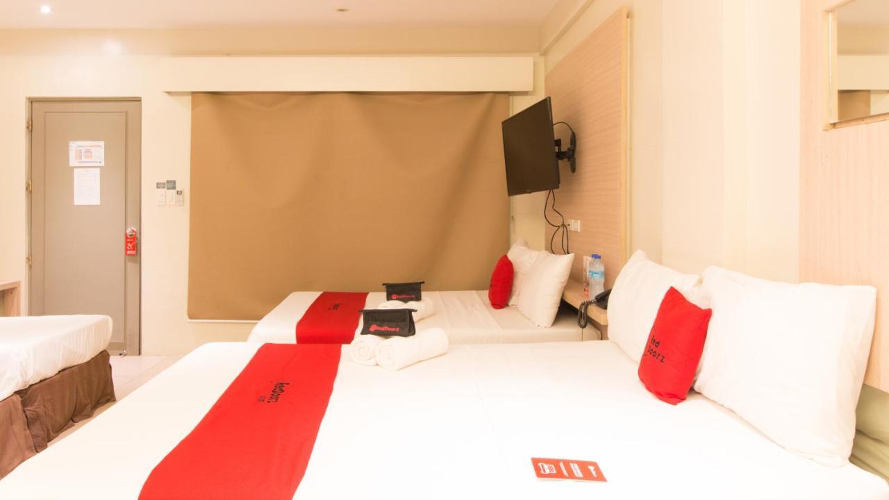 Reddoorz @ General Segundo Avenue Laoag Hotel Buitenkant foto